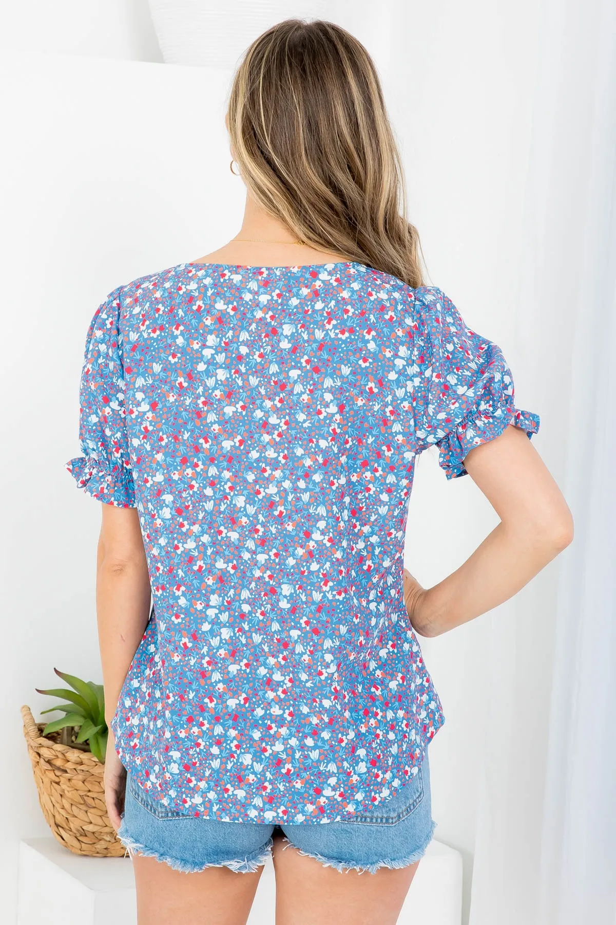 Blue Floral Print Square Neckline Button Down Puffed Sleeve Top