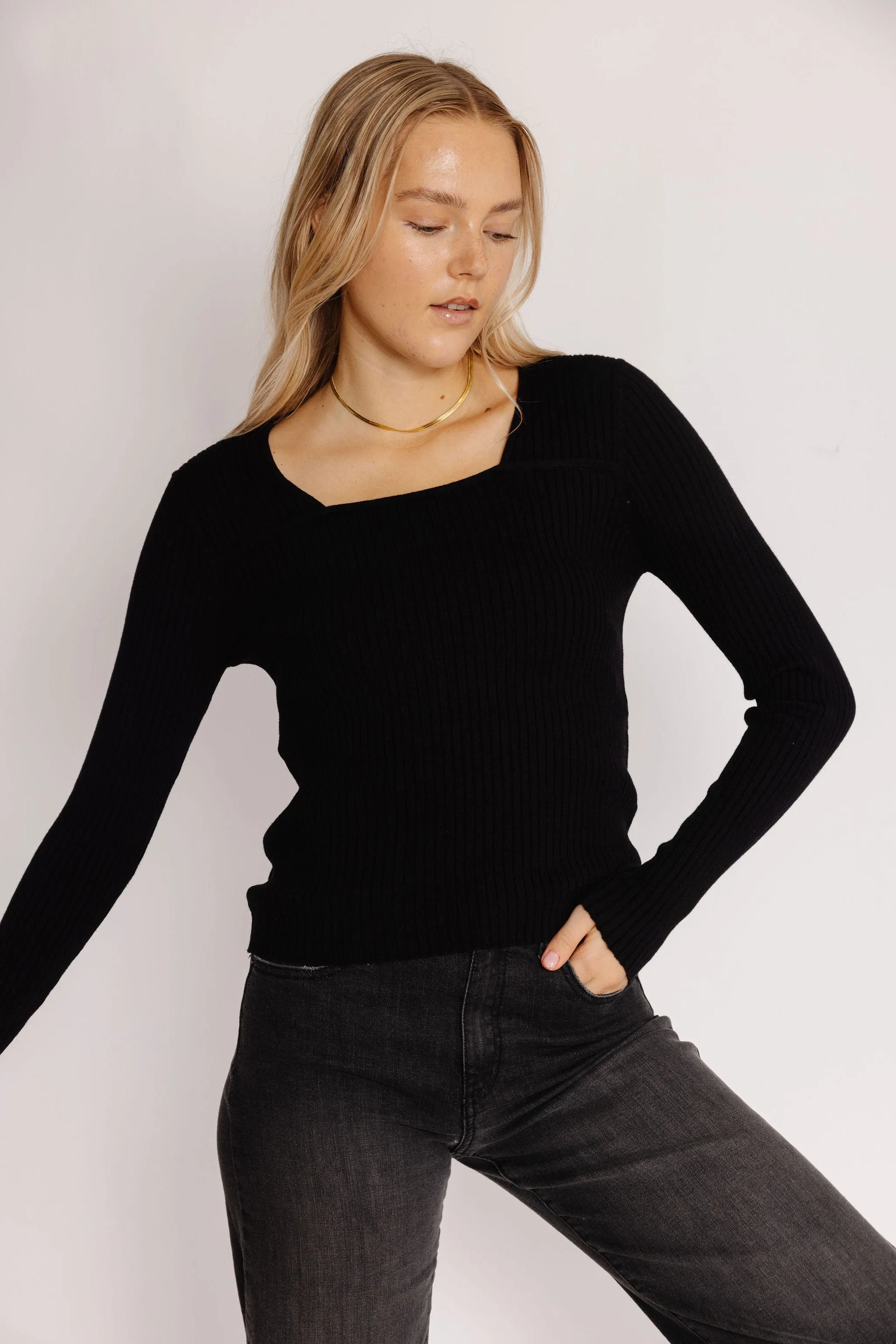 Mara Sweater in Black